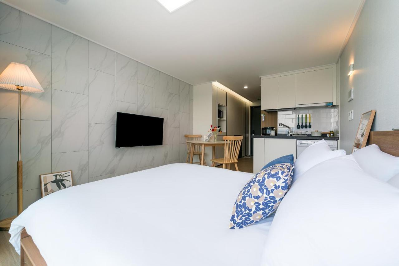 Urbanstay Jeju Airport Екстериор снимка